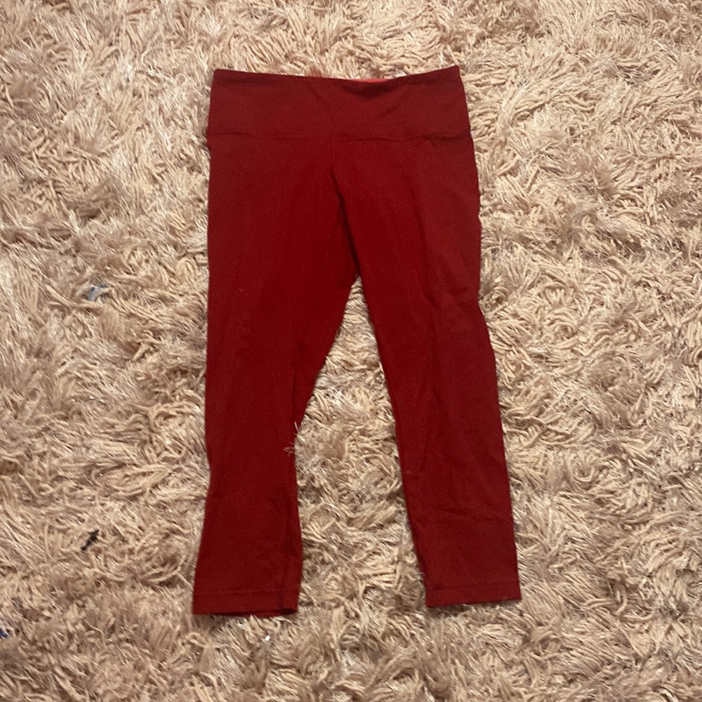 Lululemon red leggings. SIZE: S